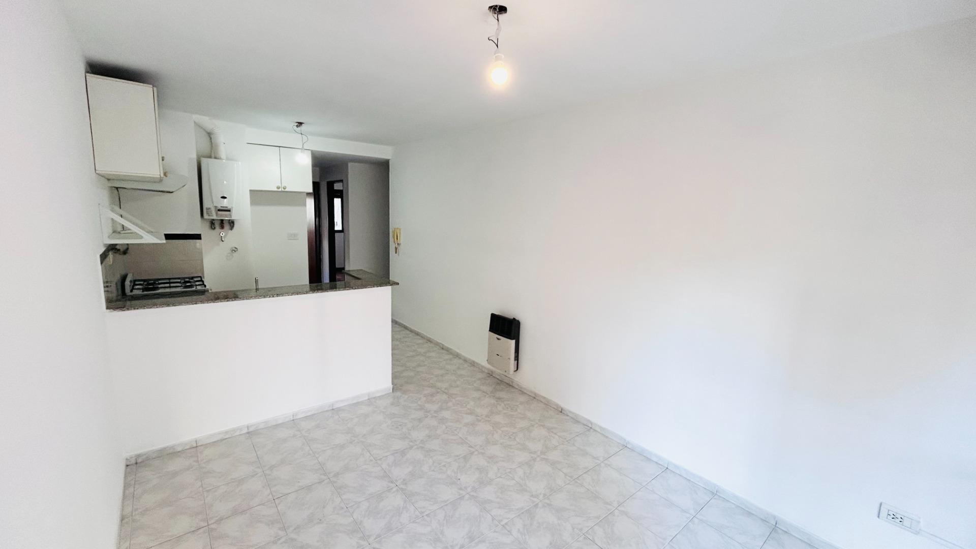 Departamento en Alquiler en Centro, $ 550.000