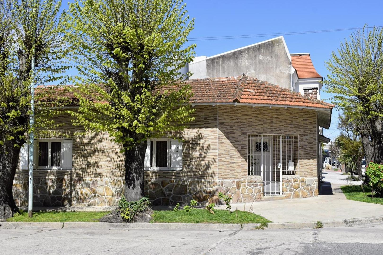 venta chalet cuatro ambienes