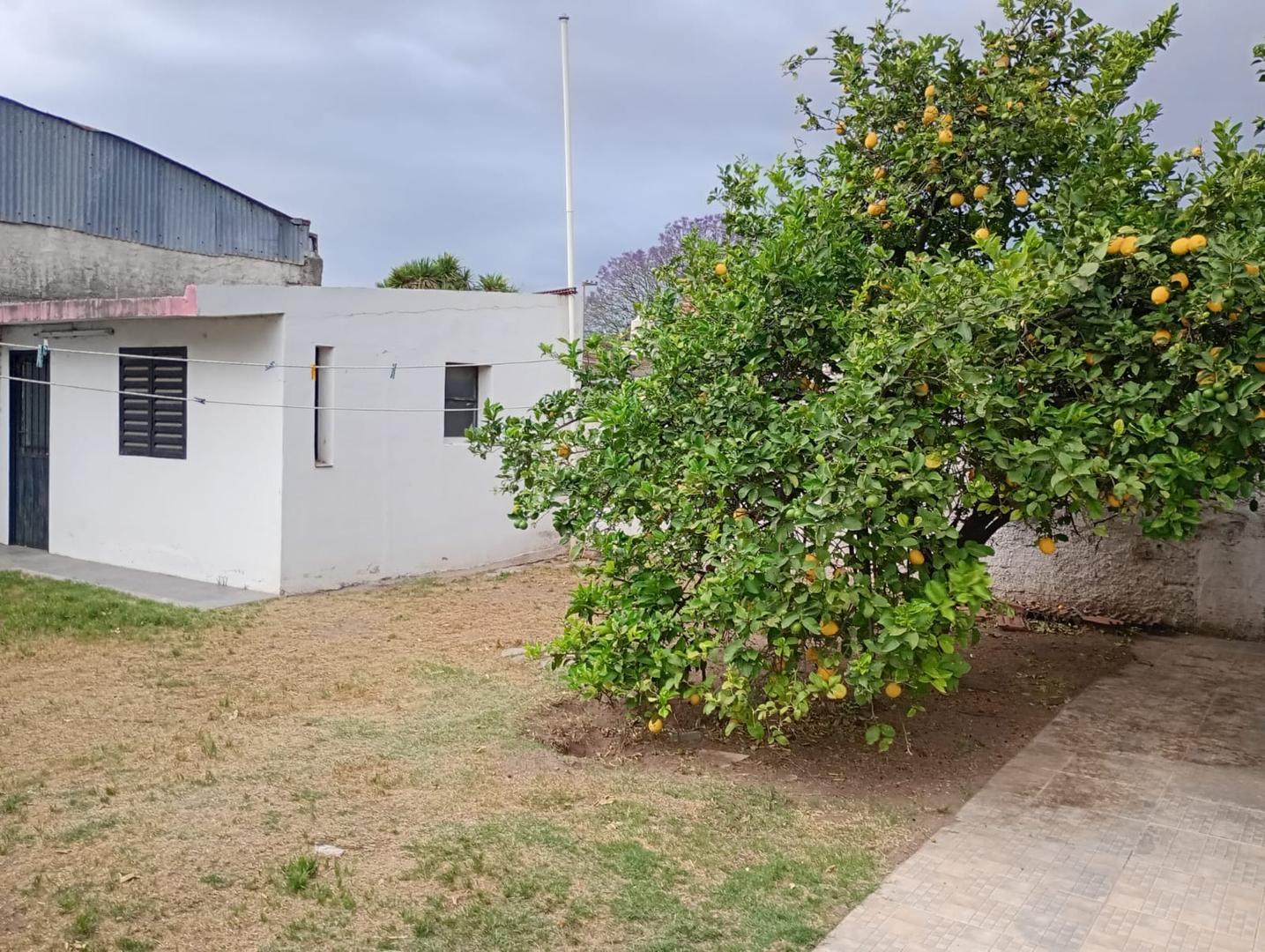 SE VENDE CASA EN BARRIO JARDÍN