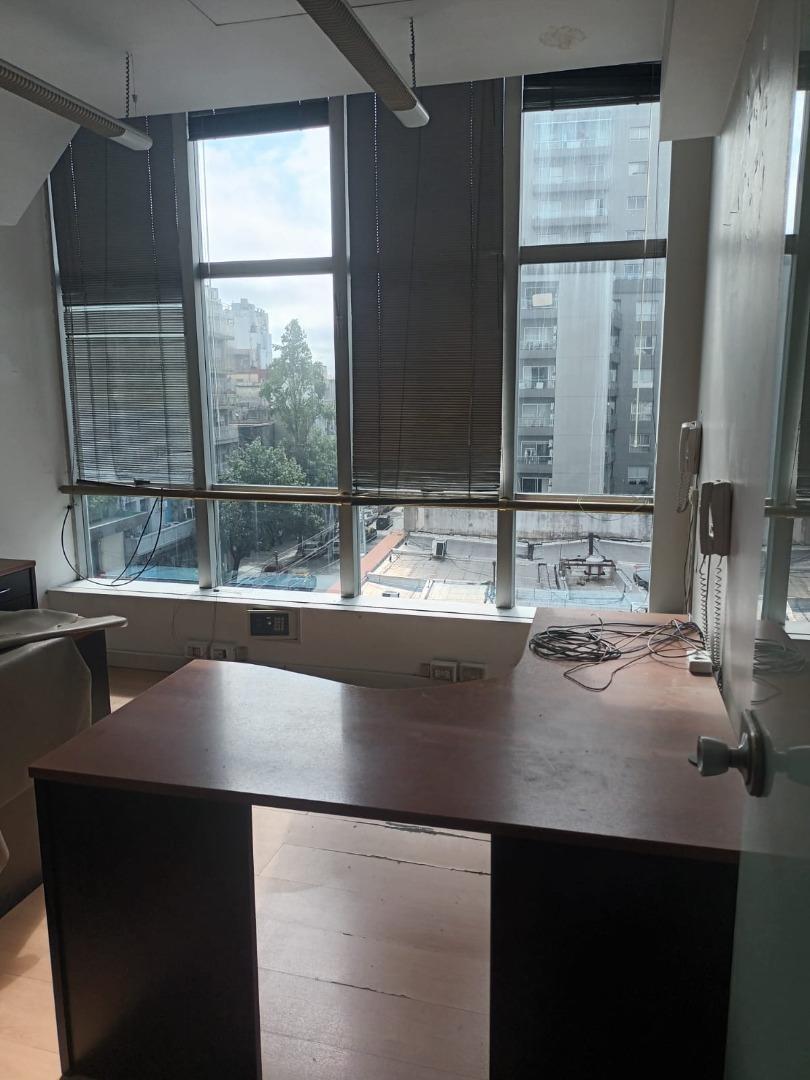 Oficina 4 ambientes con 2 baños