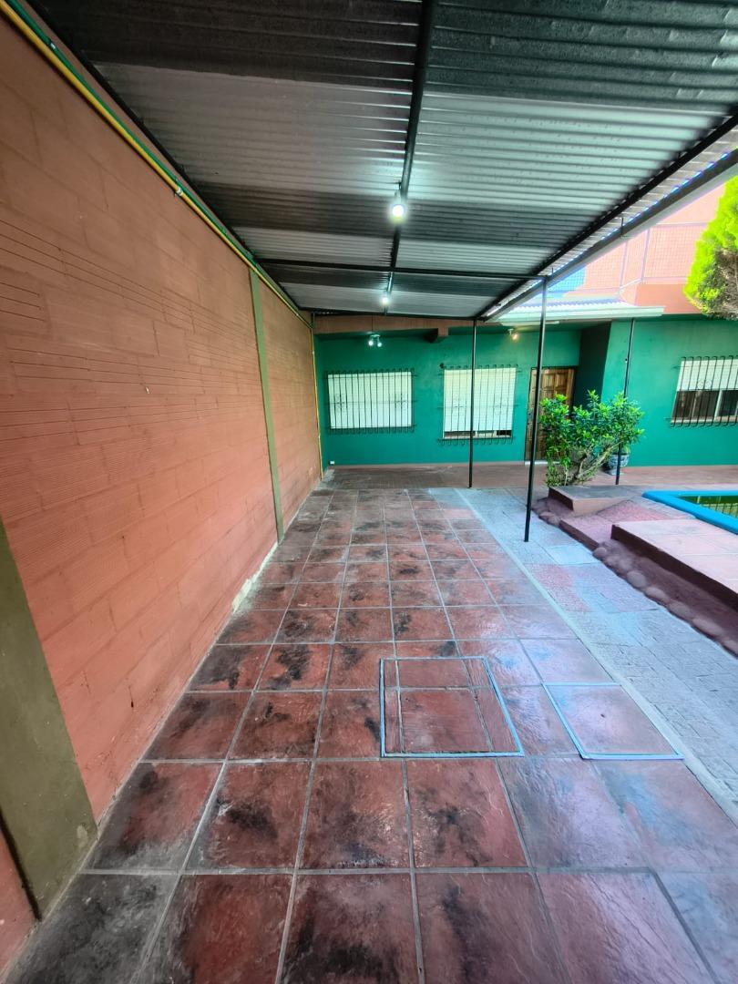 Casa en Alquiler de 4 dormitorios