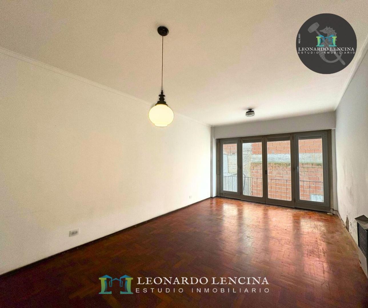 VENTA DEPARTAMENTO 3 AMB. CON DEPENDENCIA