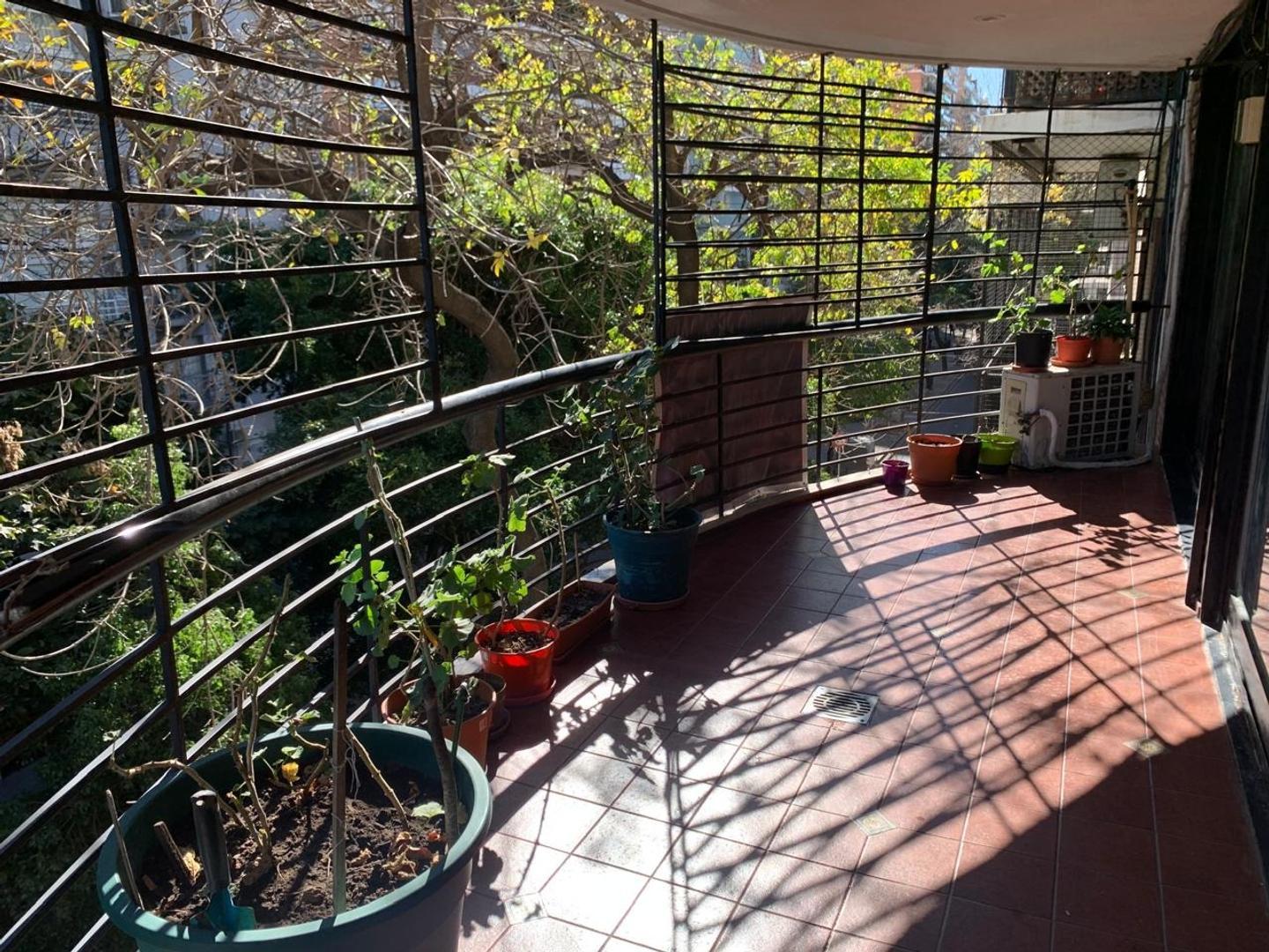 Av. General Indalecio Chenaut 1900 , Piso 3