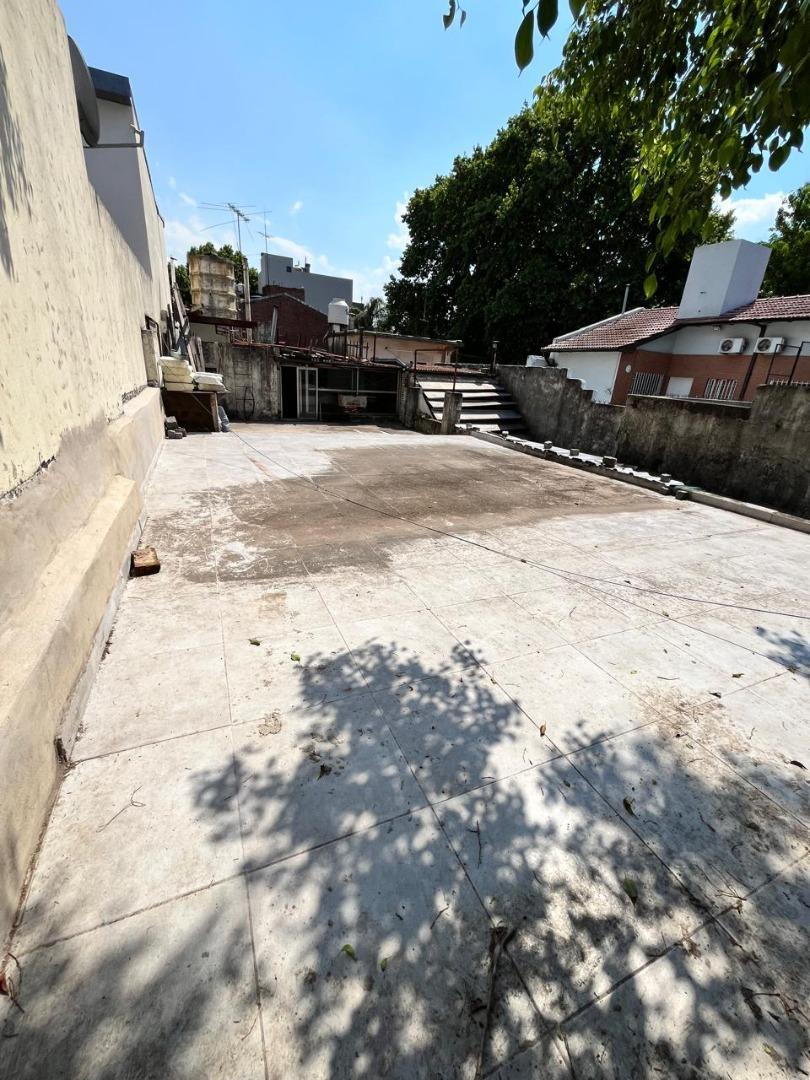 Venta Lote ó casa 4 ambientes 3 dormitorios Jardin frente