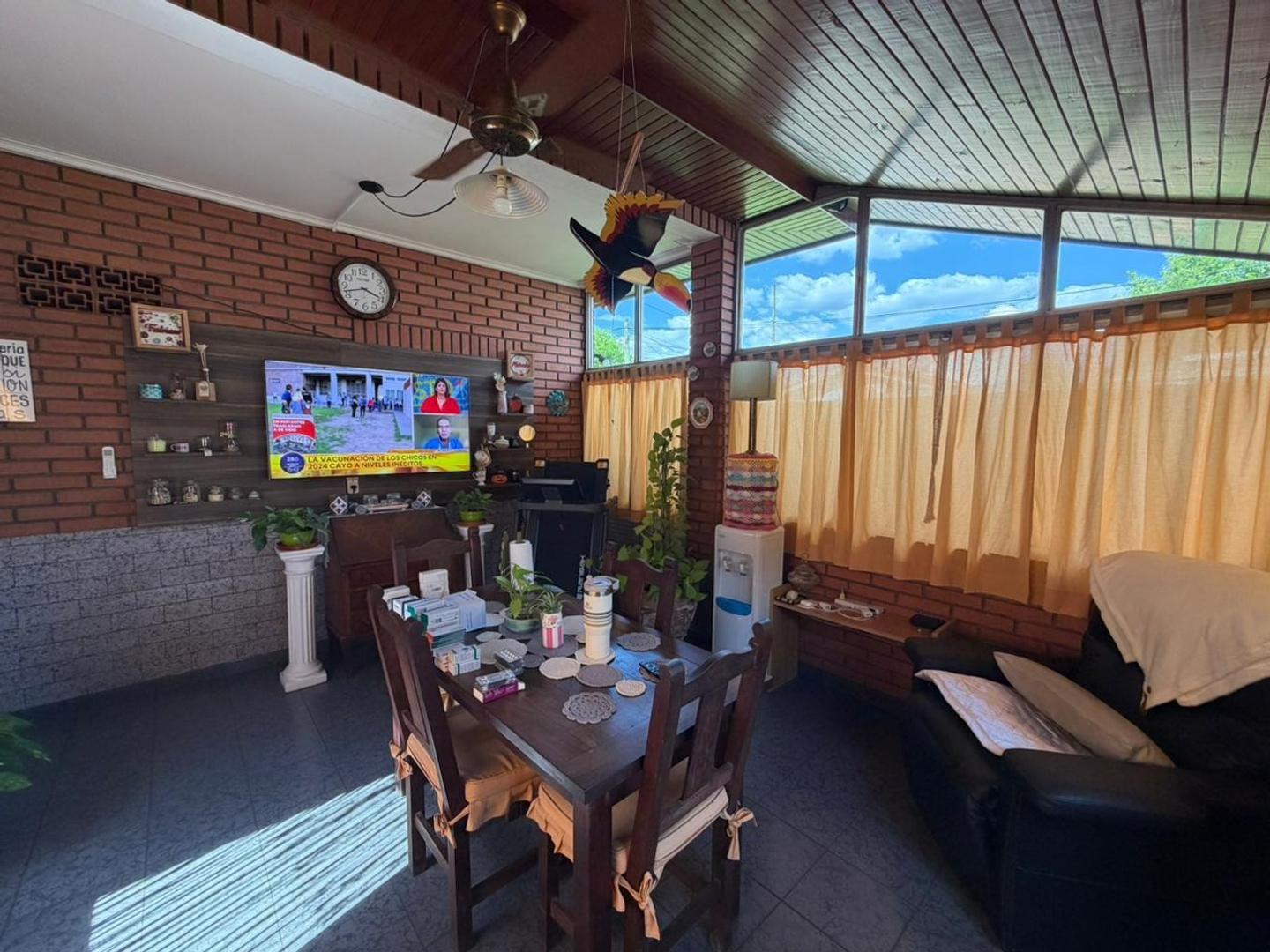 Casa en Venta con 1 cochera