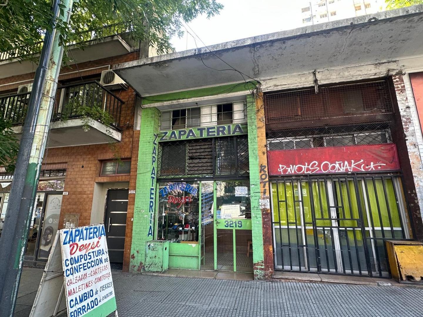 Local en venta sobre avenida