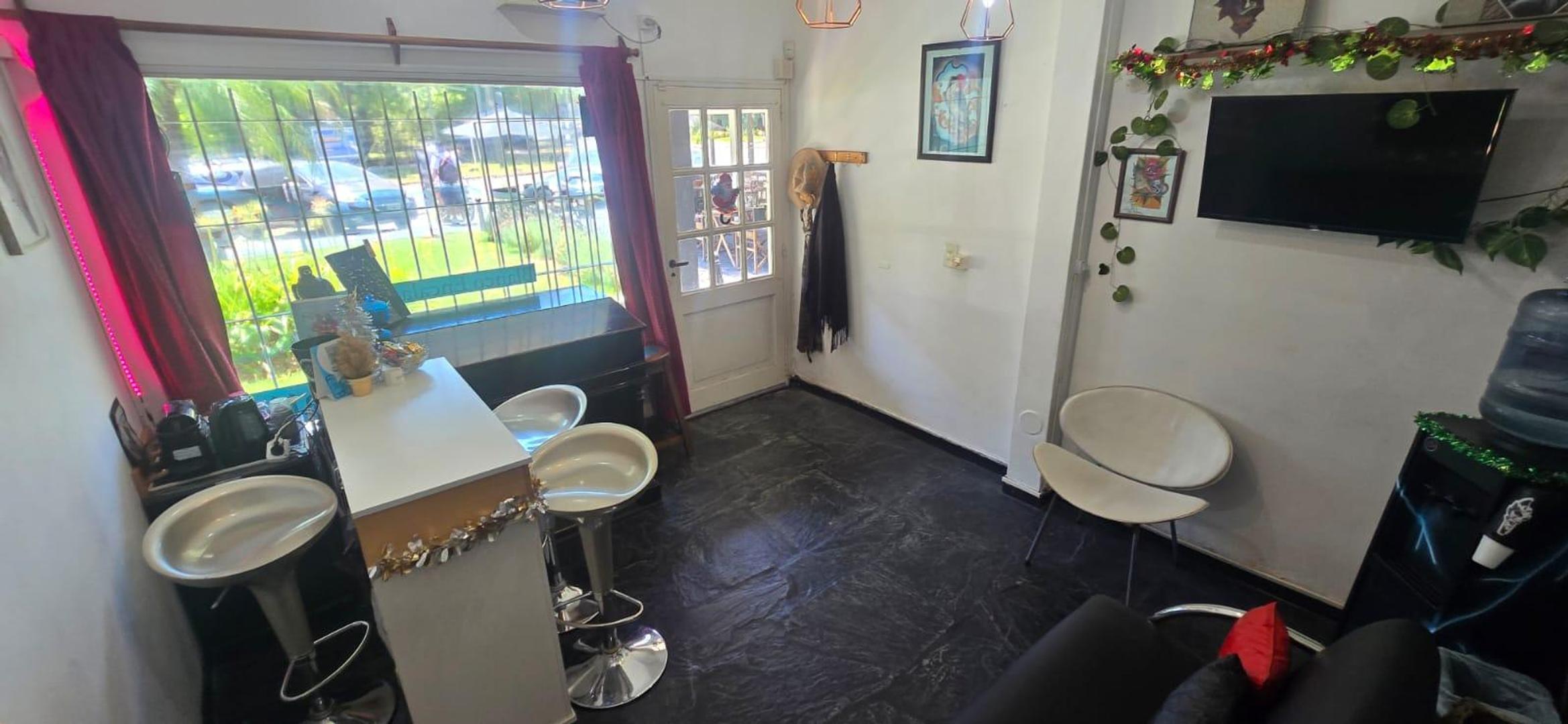 Almirante Blanco Encalada Local 5 al 200