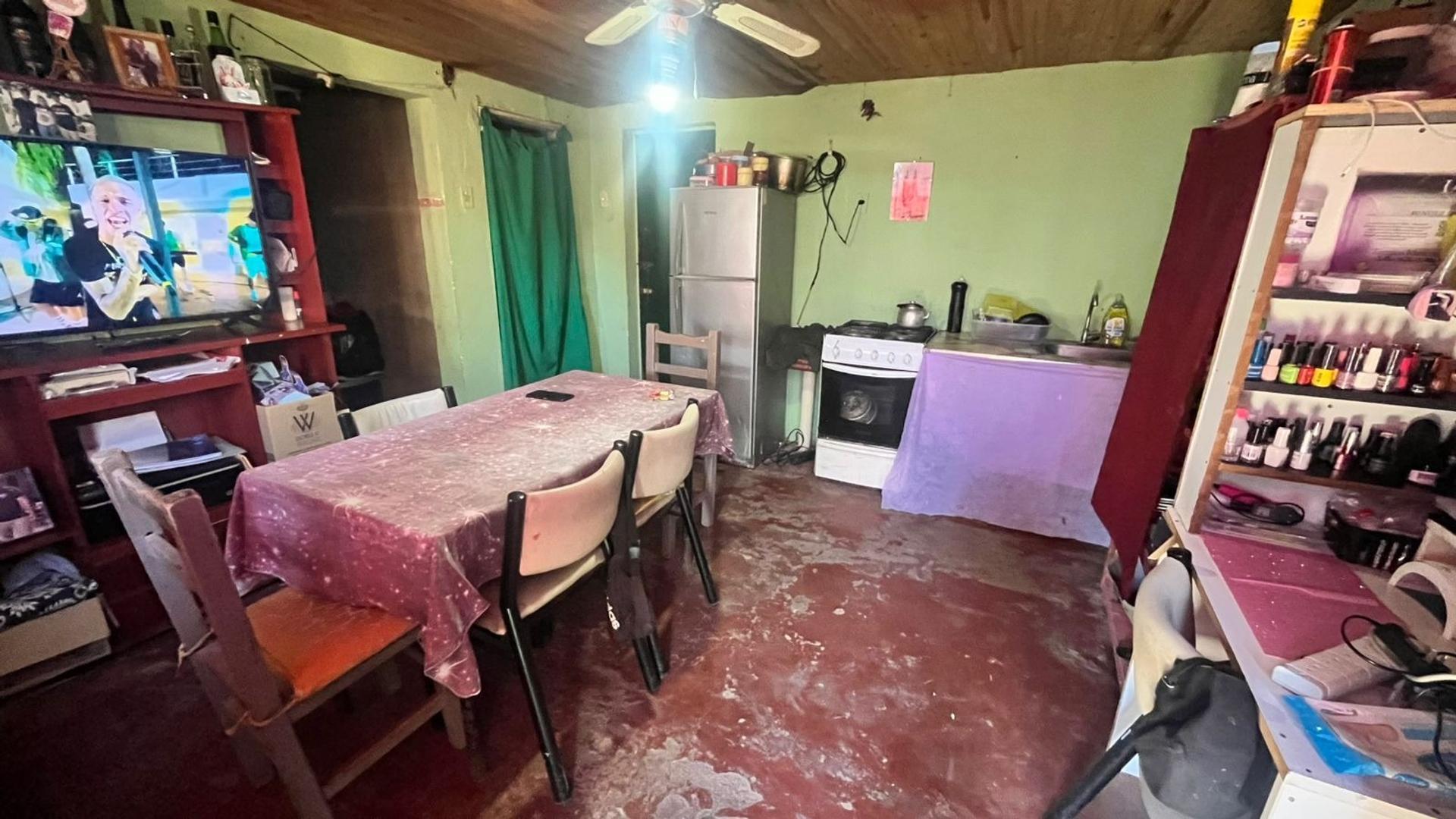 Casa 3 ambientes con 2 baños