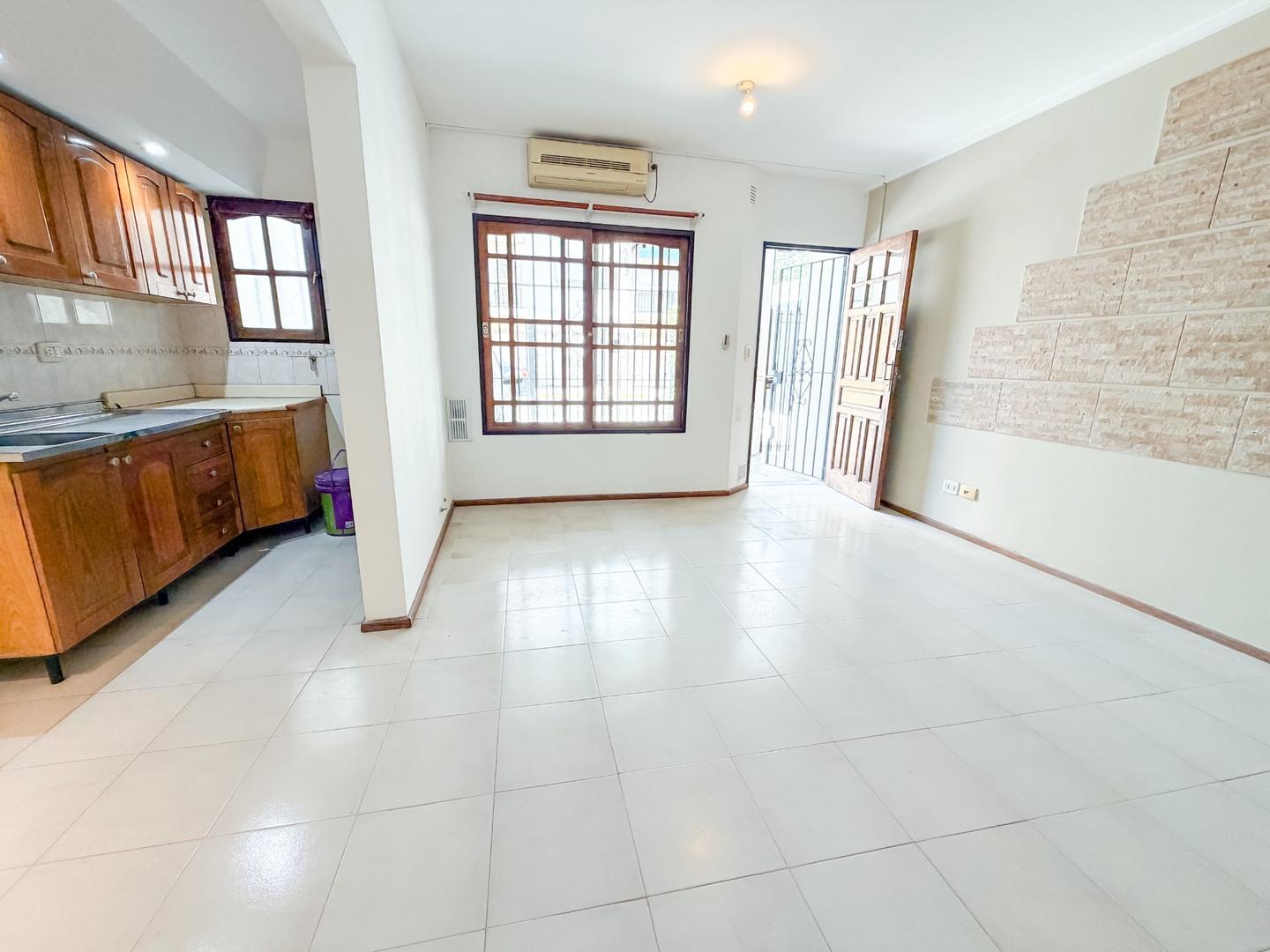 Superi 3500, Piso Plata Baja