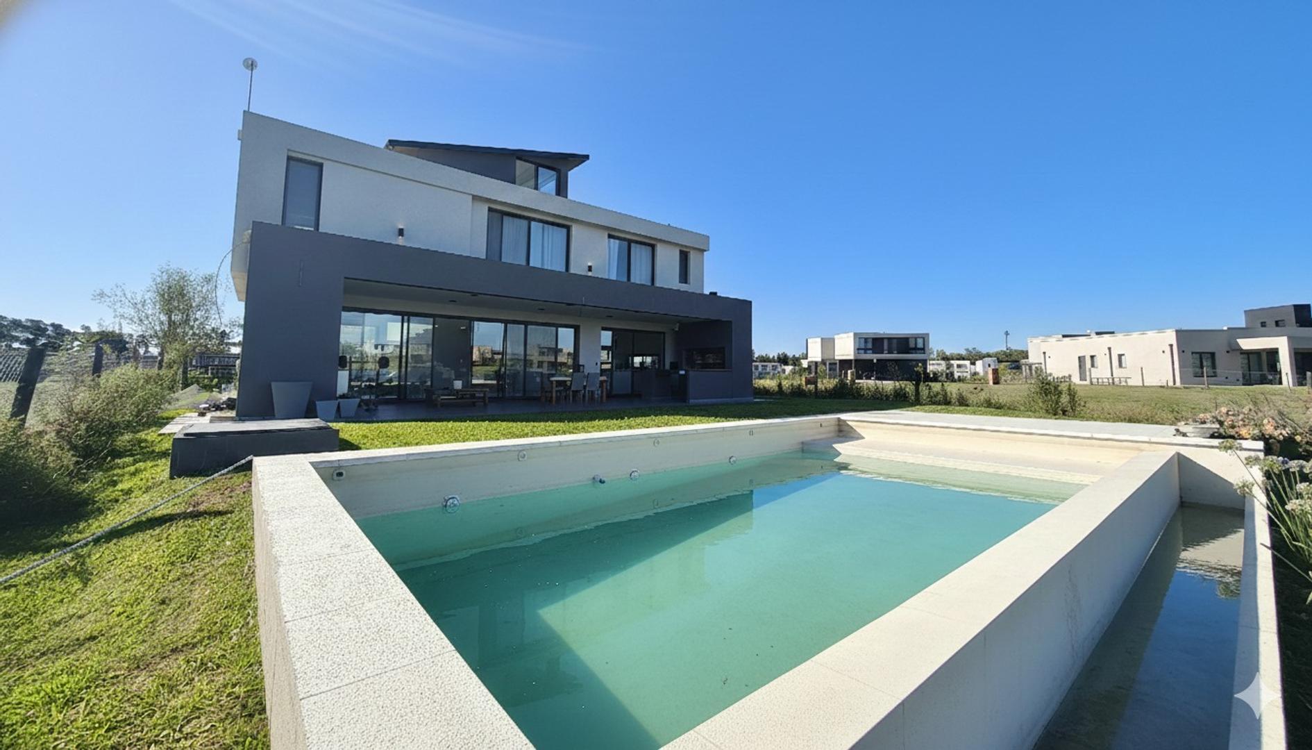 Casa en Venta en Santa Ana, USD 520.000