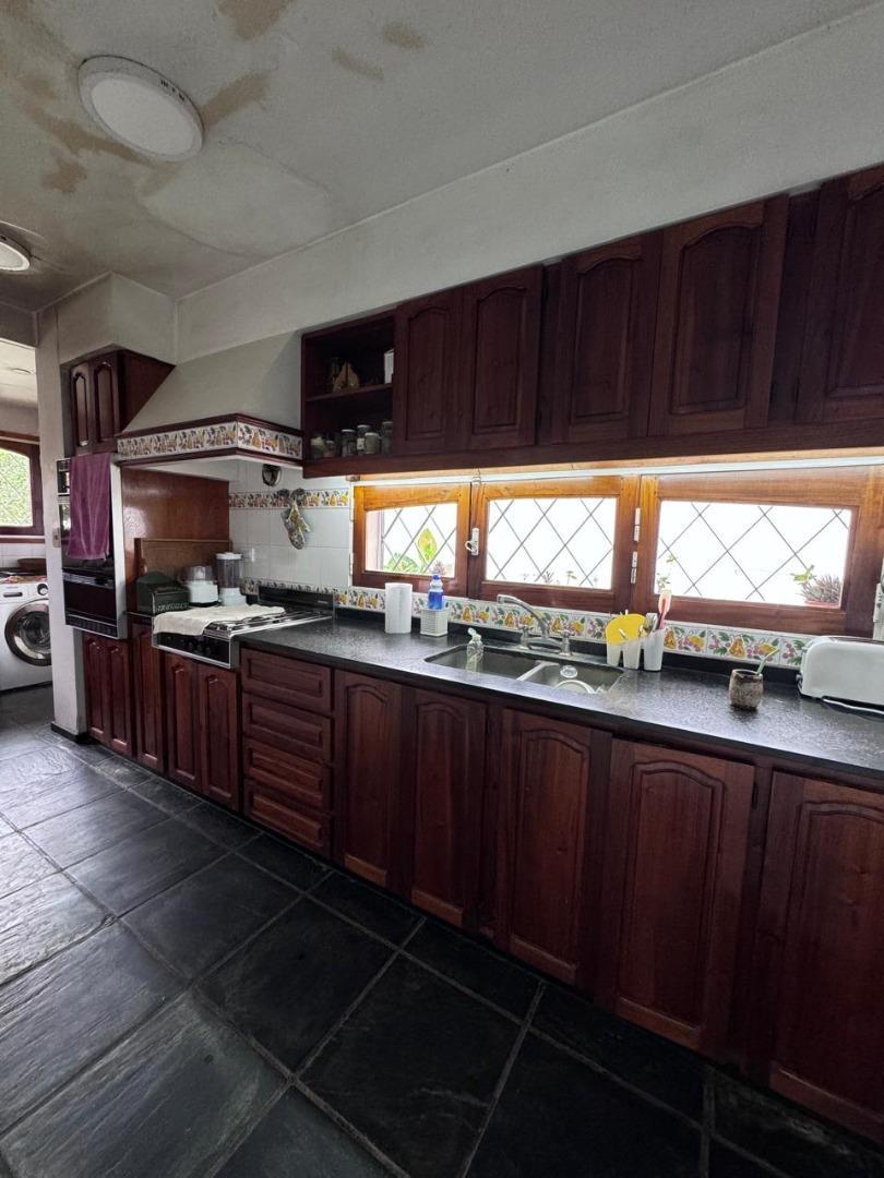 VENTA CHALET DOBLE LOTE ZONA MULTIFAMILIAR PADUA