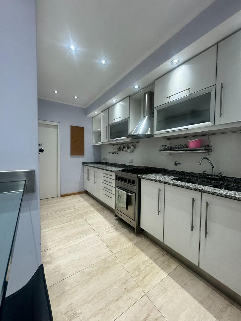 Dpto 3 amb mas importante local sobre Av. L. Valette (Fair)