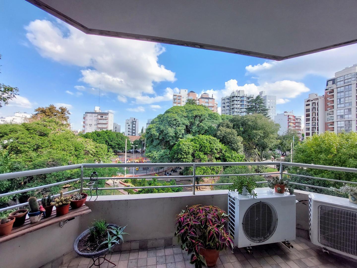 Departamento en Venta con 2 cocheras