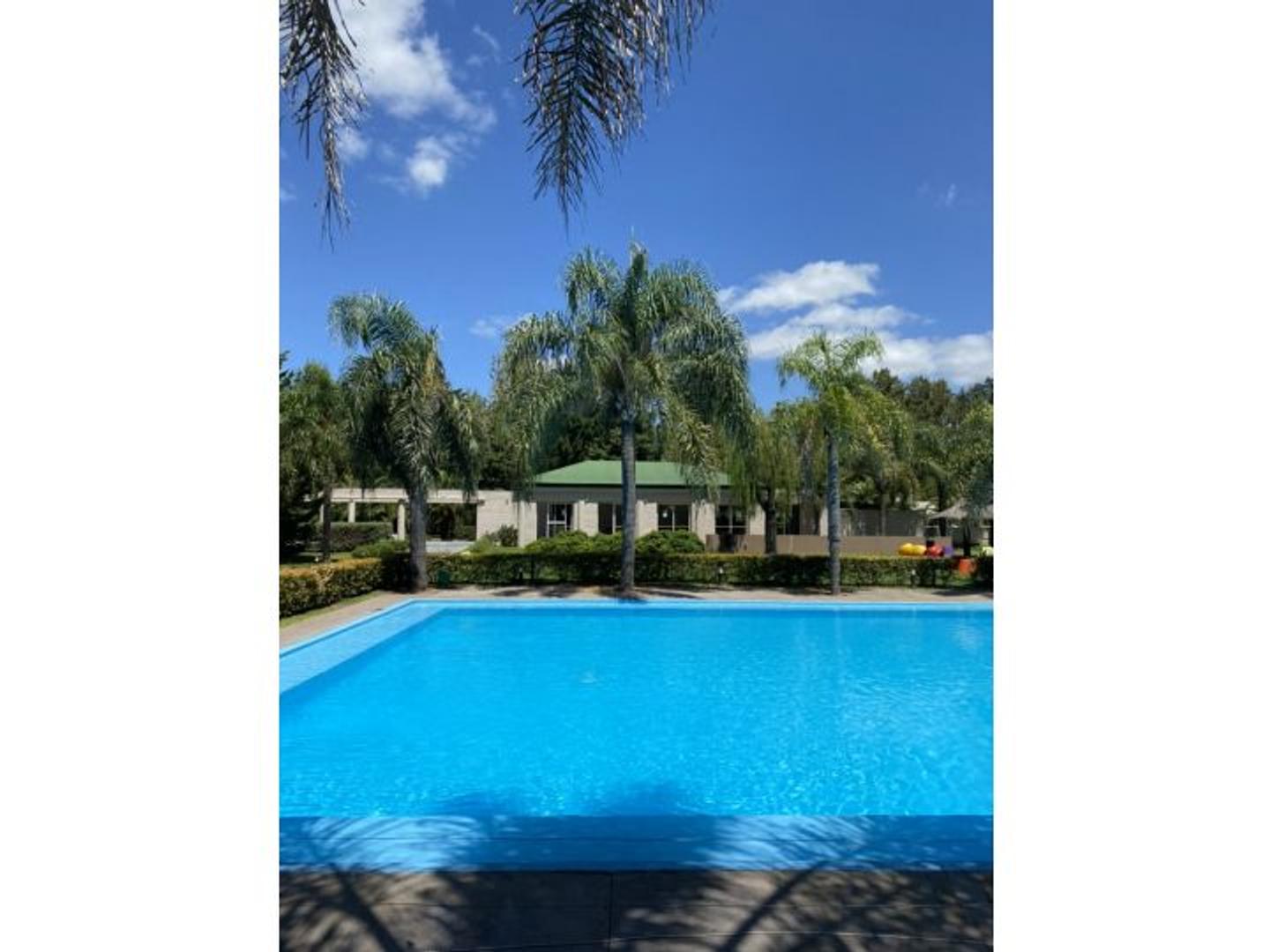 Casa en Venta, Barrio cerrado Sol paraná.