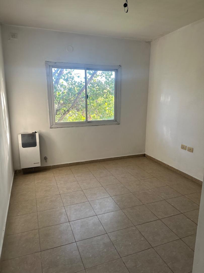 Departamento en Alquiler en Merlo, $ 450.000
