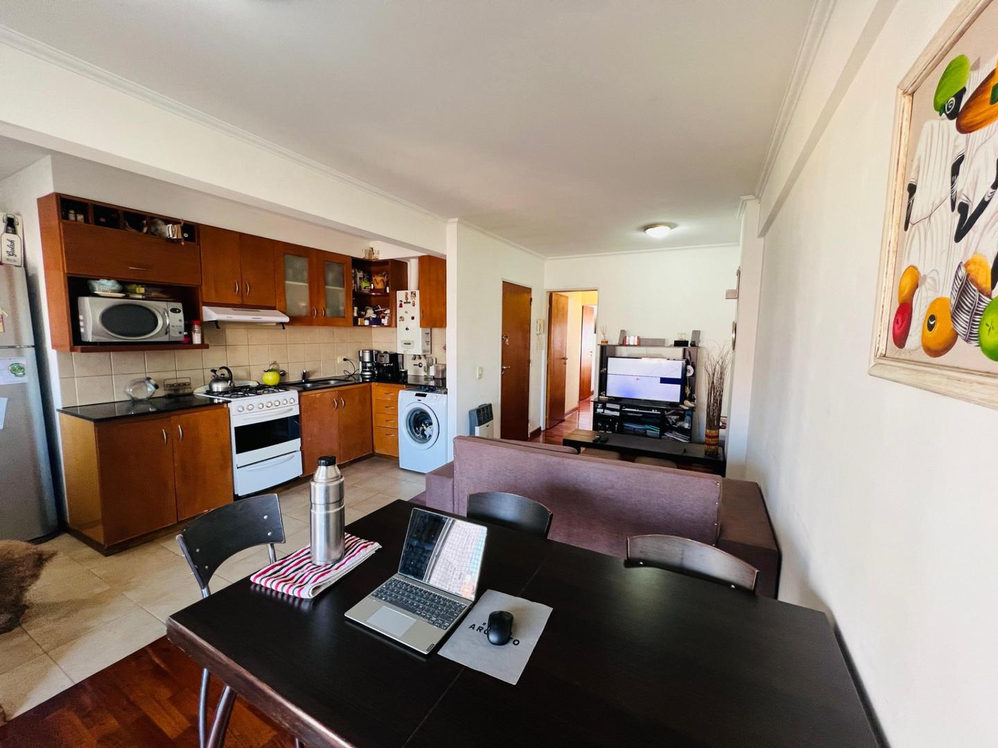 CORRIENTES 2227 ABASTO 2 DORMITORIOS