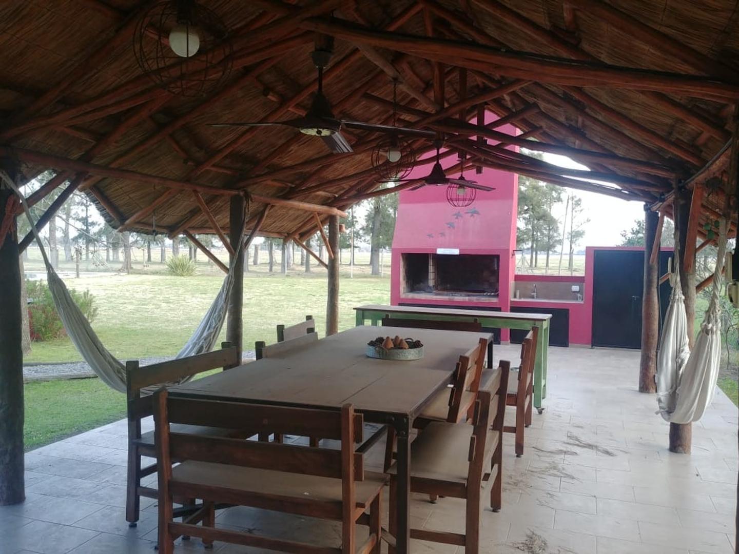 Casa en Venta con 5 cocheras