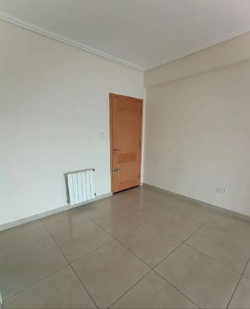 Alquiler de departamento 3 ambientes con cochera en wilde