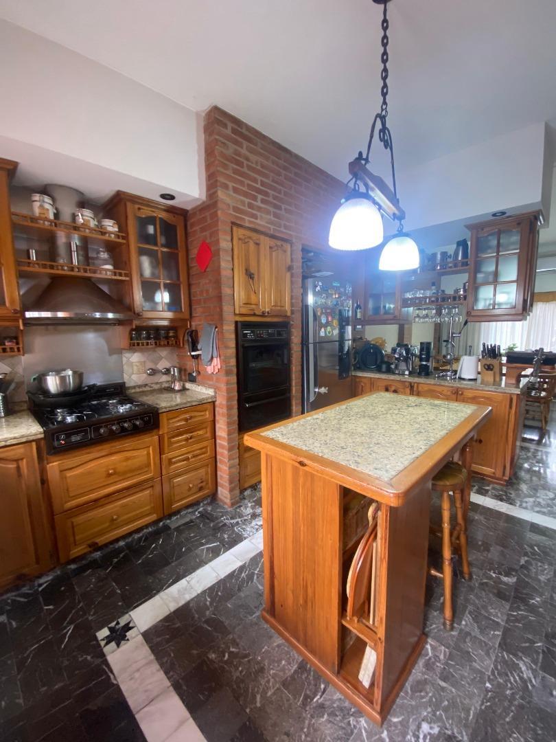 Depto Tipo Casa 4 ambientes con 3 baños