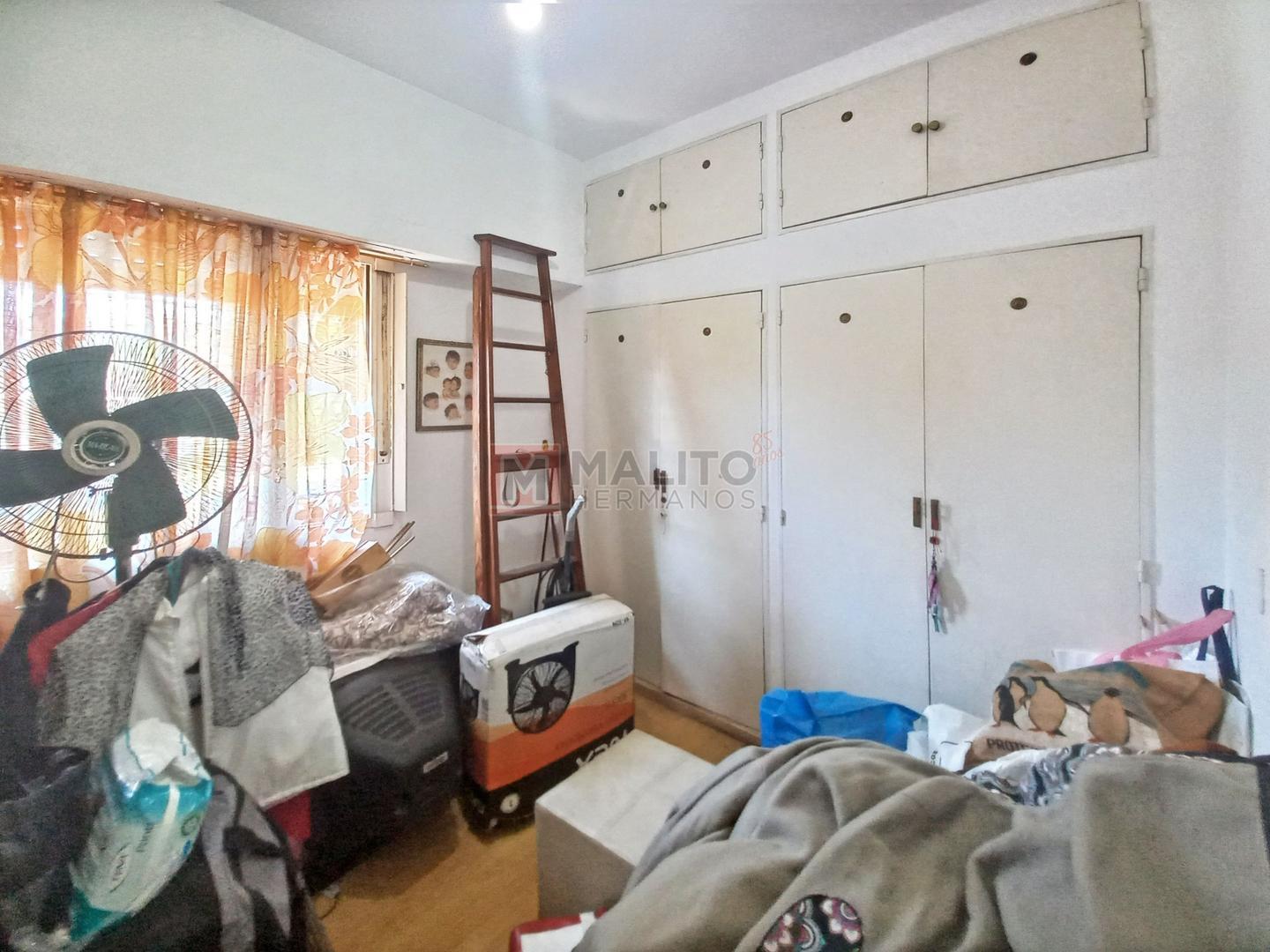 Depto Tipo Casa en Venta 60 años