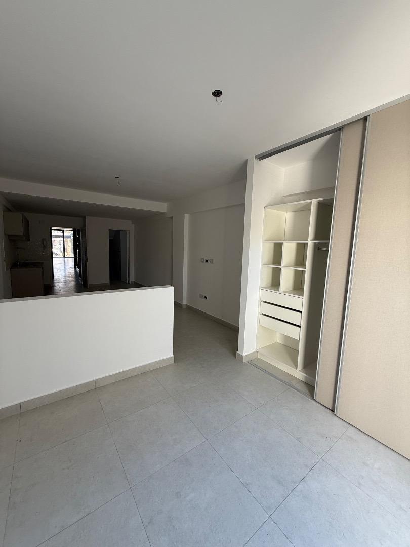 Victoriano Loza 839 , Piso PB