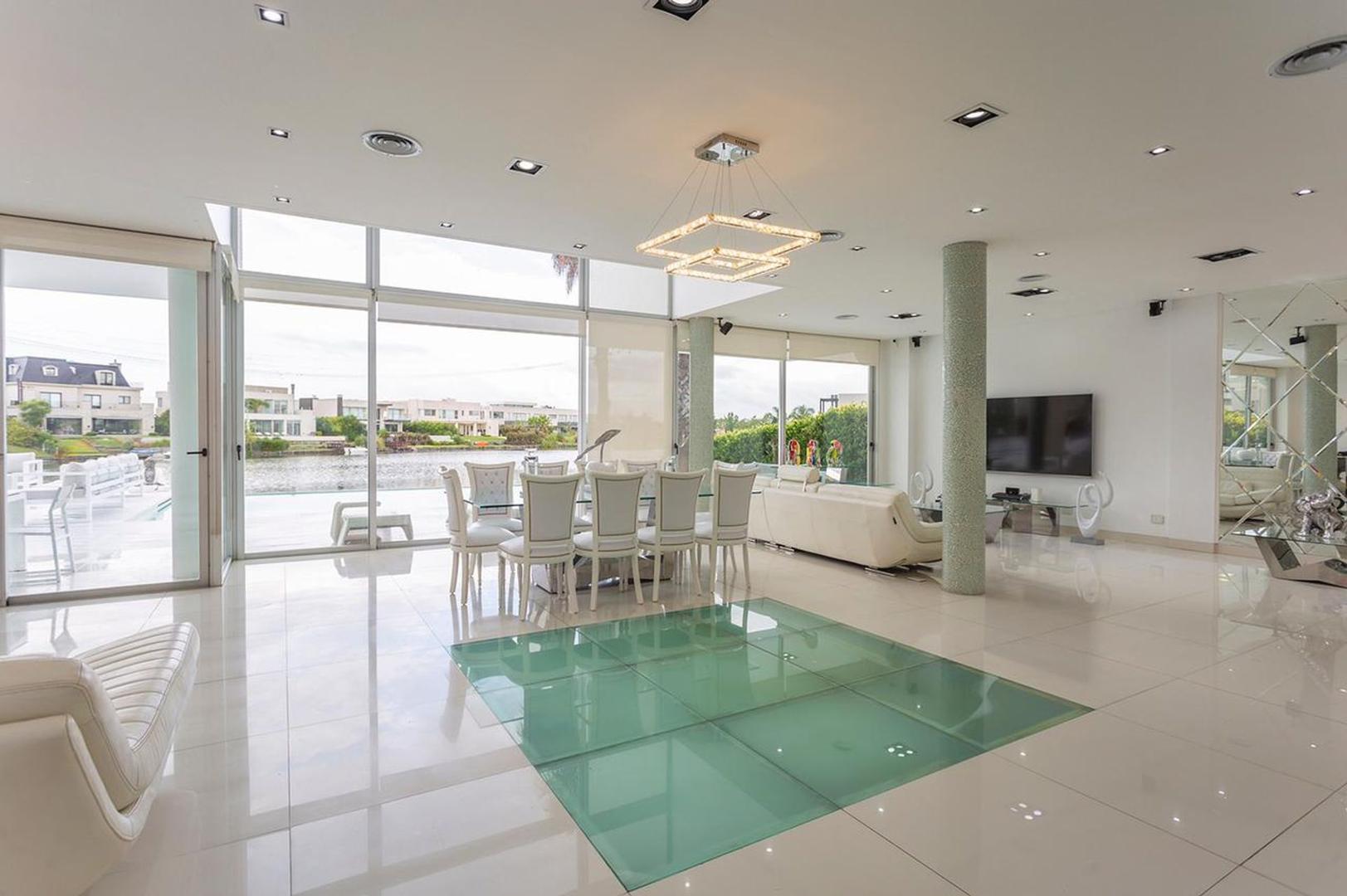 Venta Casa a la Laguna Nuevo Quilmes Piscina