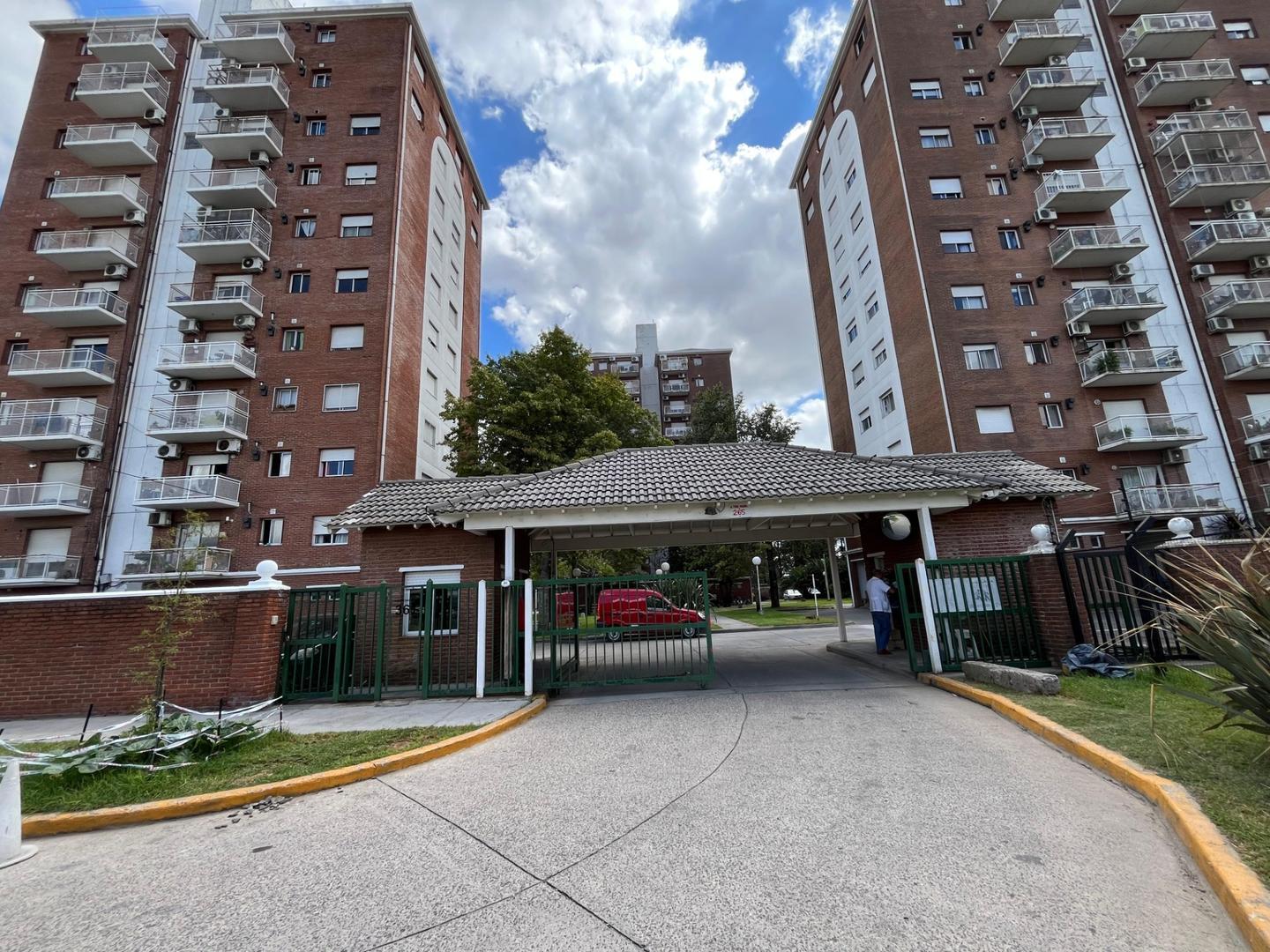 DEPARTAMENTO 3 AMBIENTES CON COCHERA - SAN ANTONIO DE PADUA