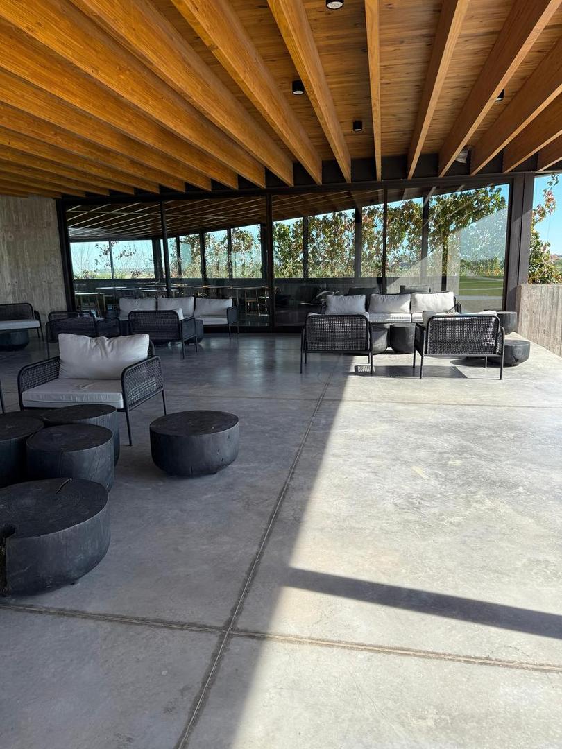 Terreno en Venta en Funes, USD 179.000