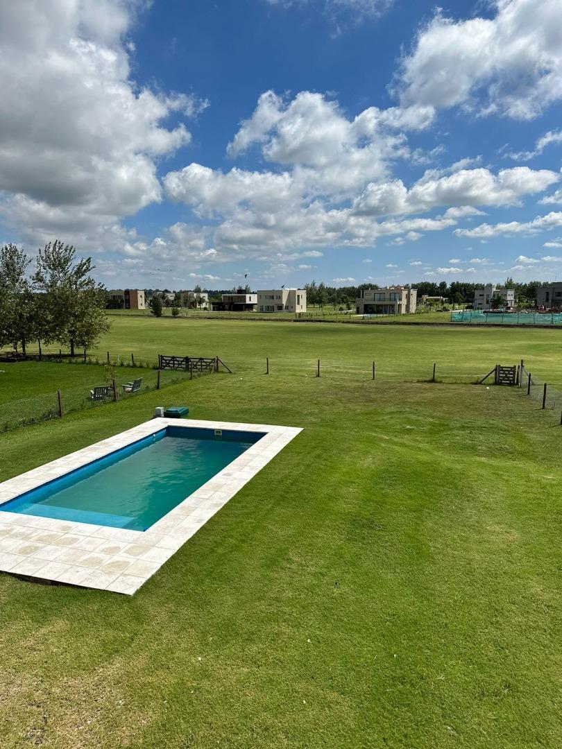 Casa a estrenar 4 ambientes en Alquiler en Haras del Sur 3