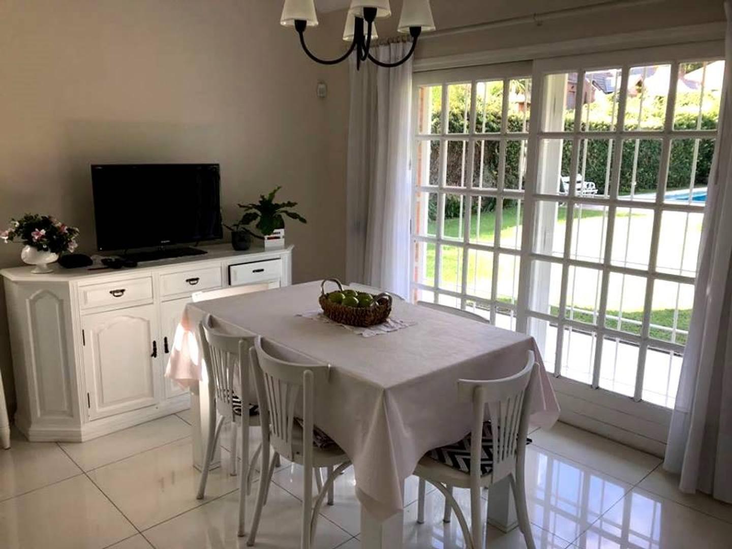 CASA EN VENTA EN MARTINEZ