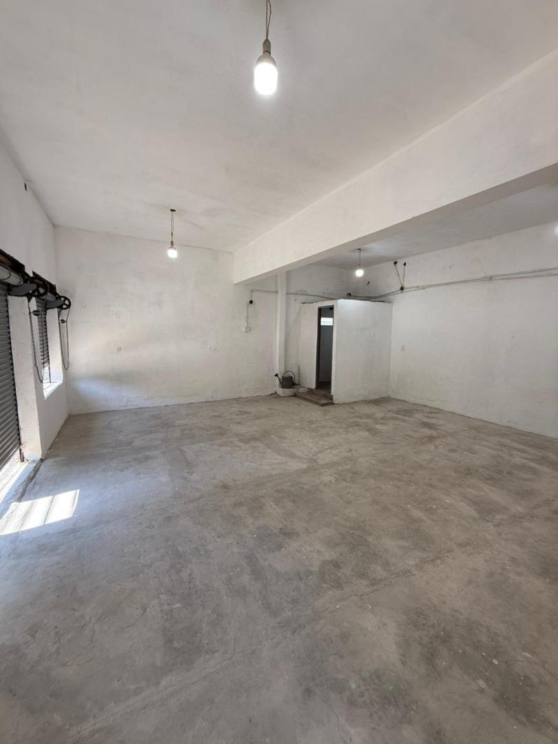 Local en Alquiler en Tigre Centro, $ 700.000