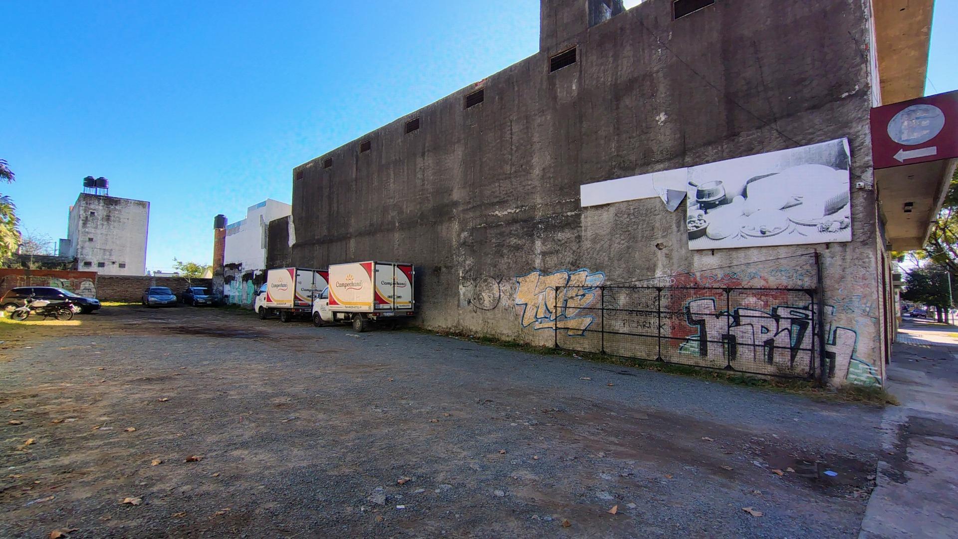 Local en Venta 40 años