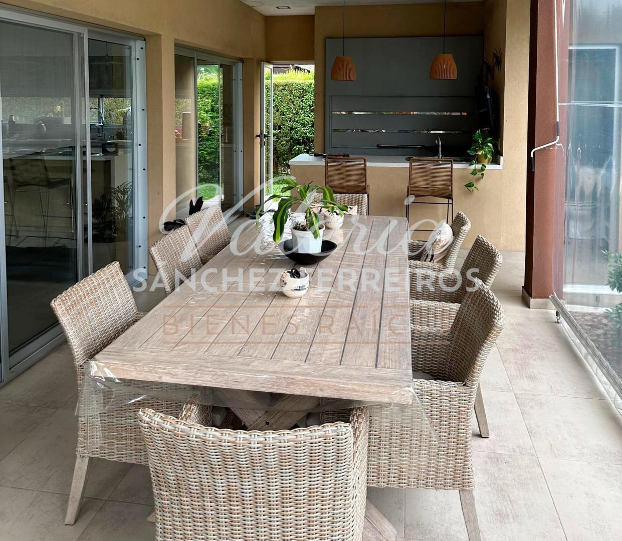 Casa en alquiler Barrancas de Iraola