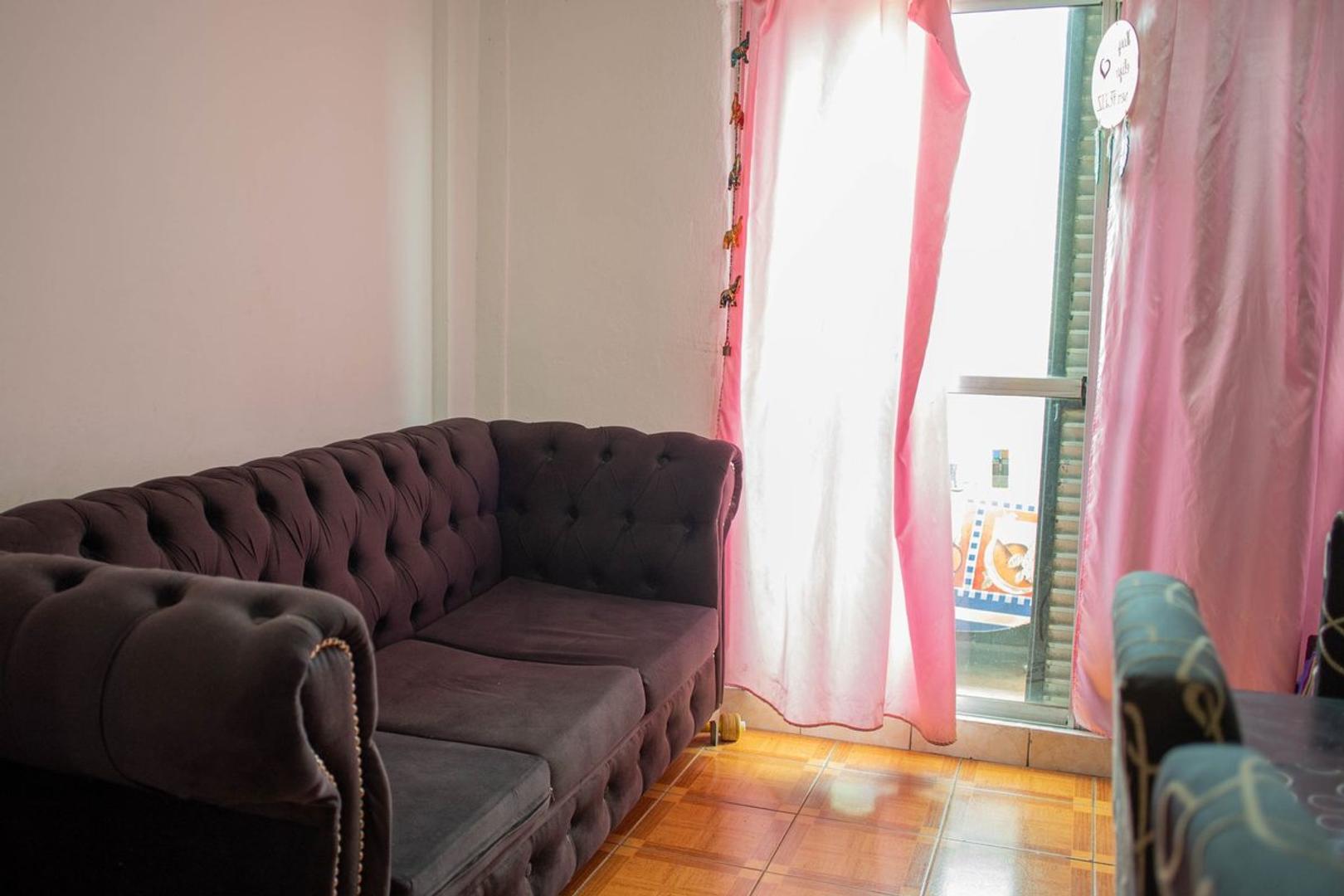 DUPLEX DE 2 DORMITORIOS CON COCHERA EN ALQUILER