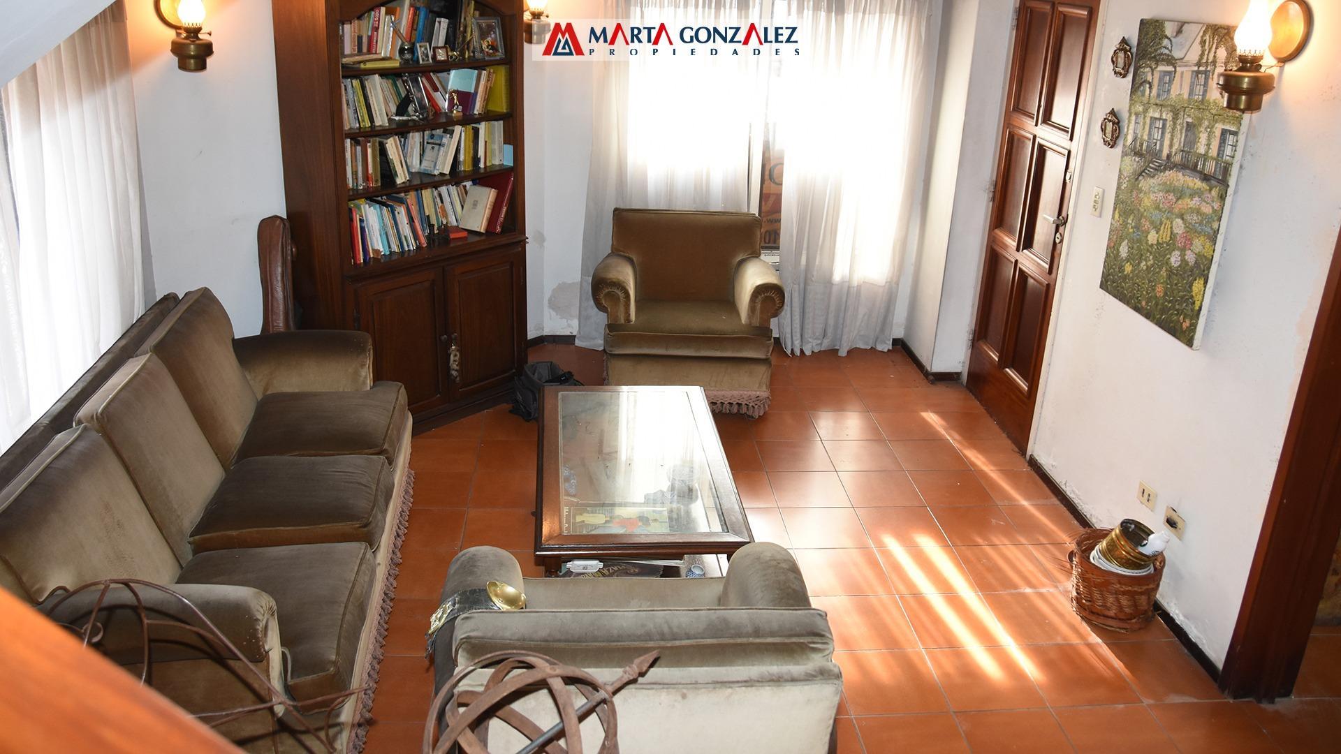 Casa 5 ambientes con 3 baños