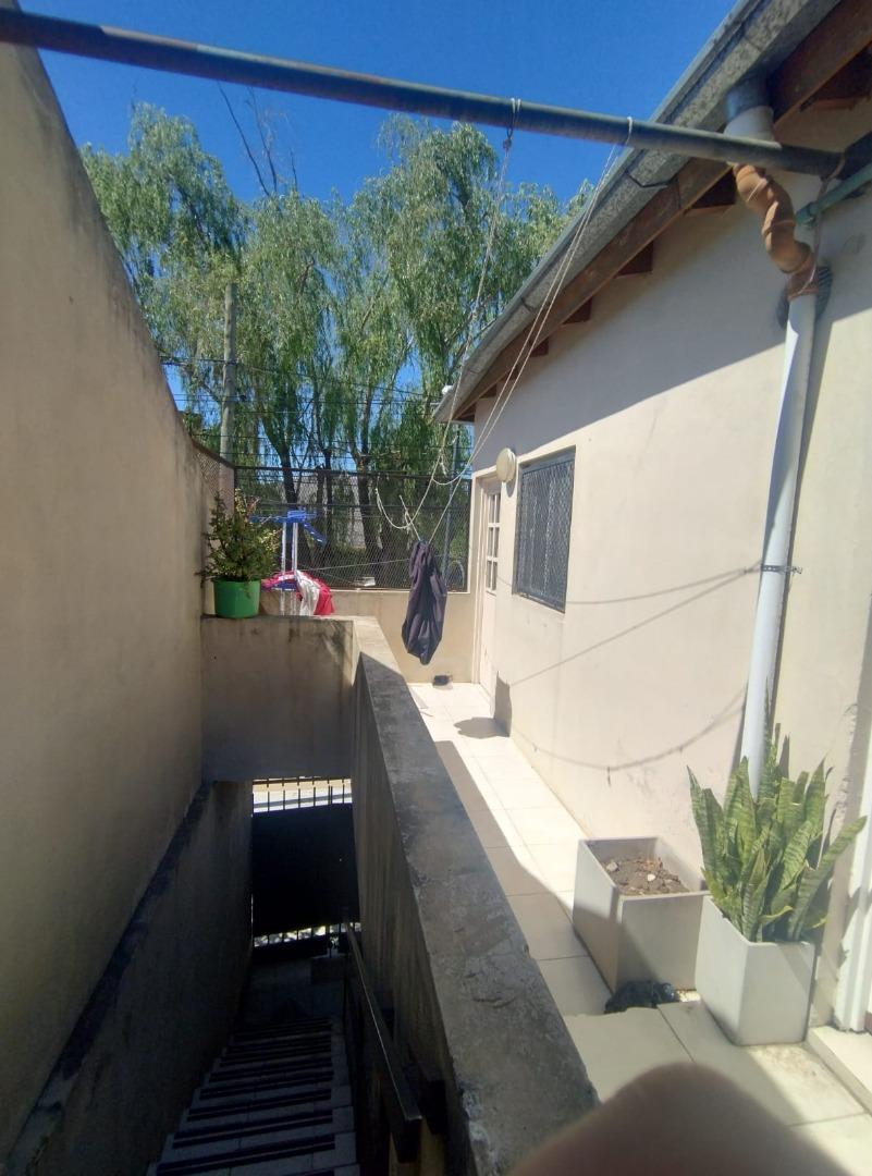 Depto Tipo Casa en Alquiler en Virreyes, $ 320.000