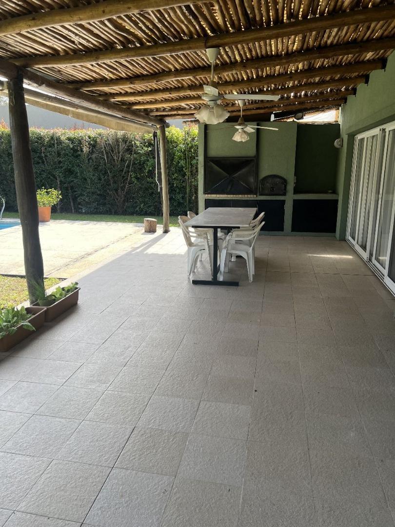 Casa en Venta de 4 dormitorios