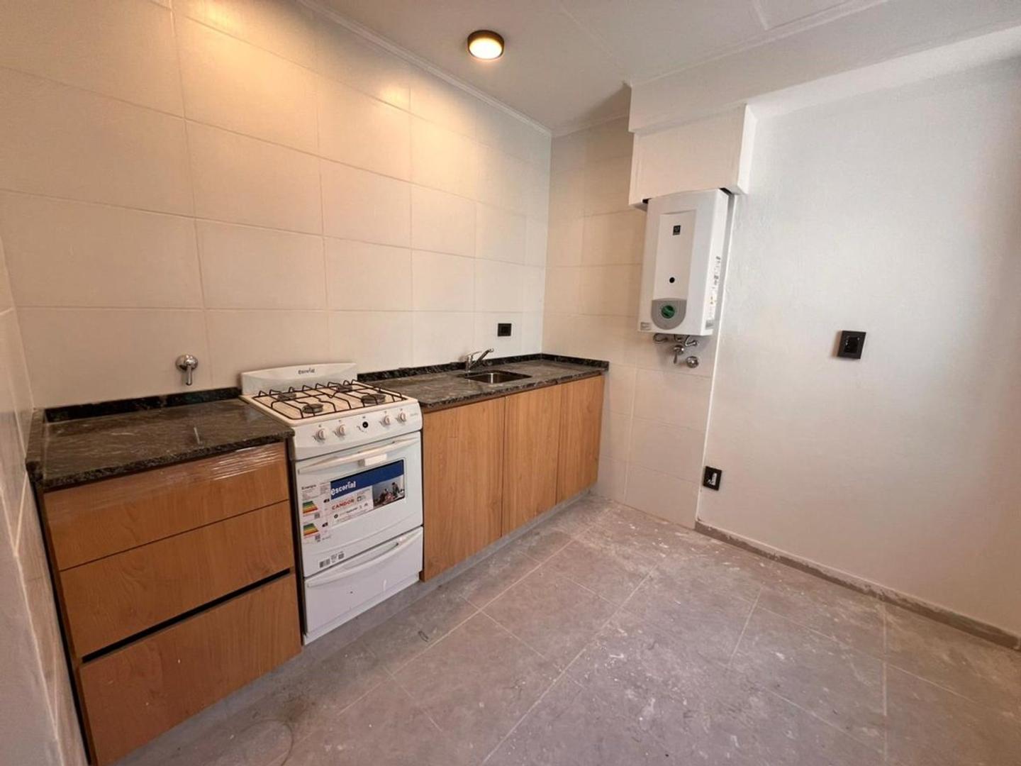 Departamento en Alquiler en Centro, $ 360.000