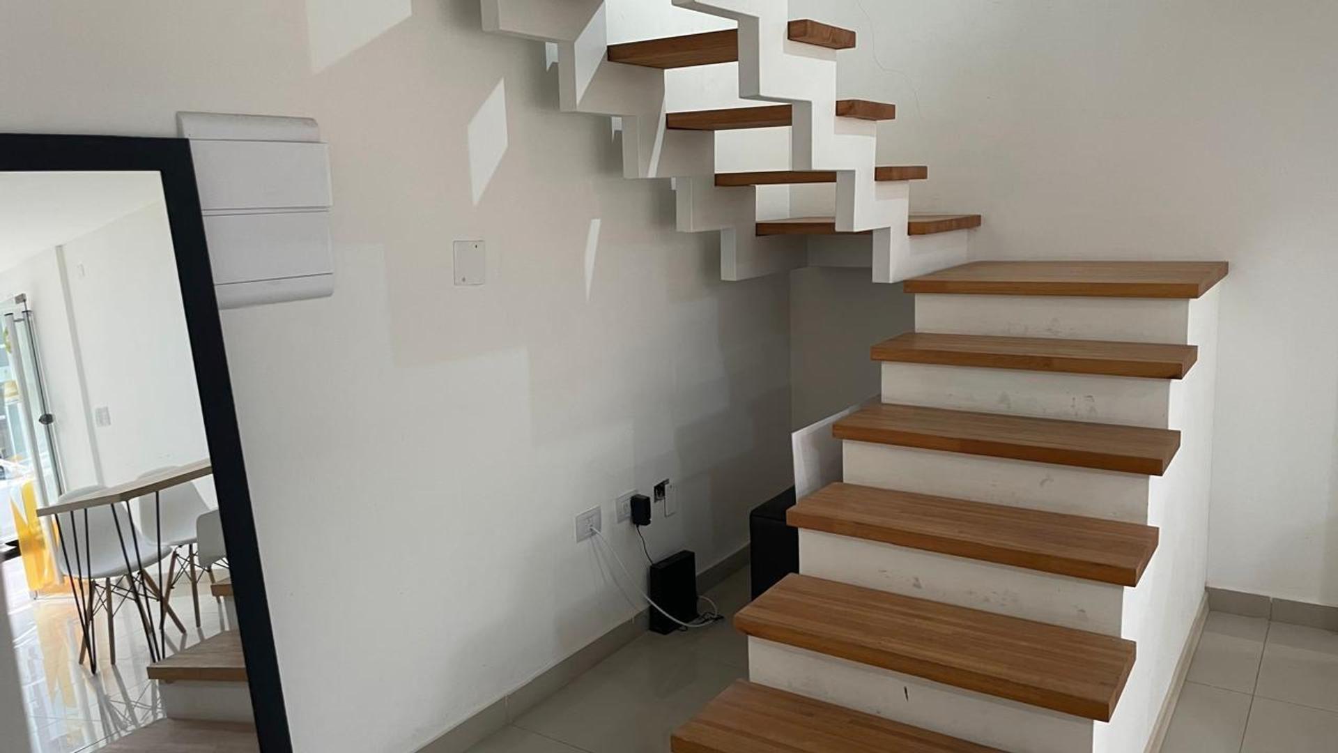 VENTA Local Dúplex 80 m² en Paseo Quatro, Villa Carlos Paz