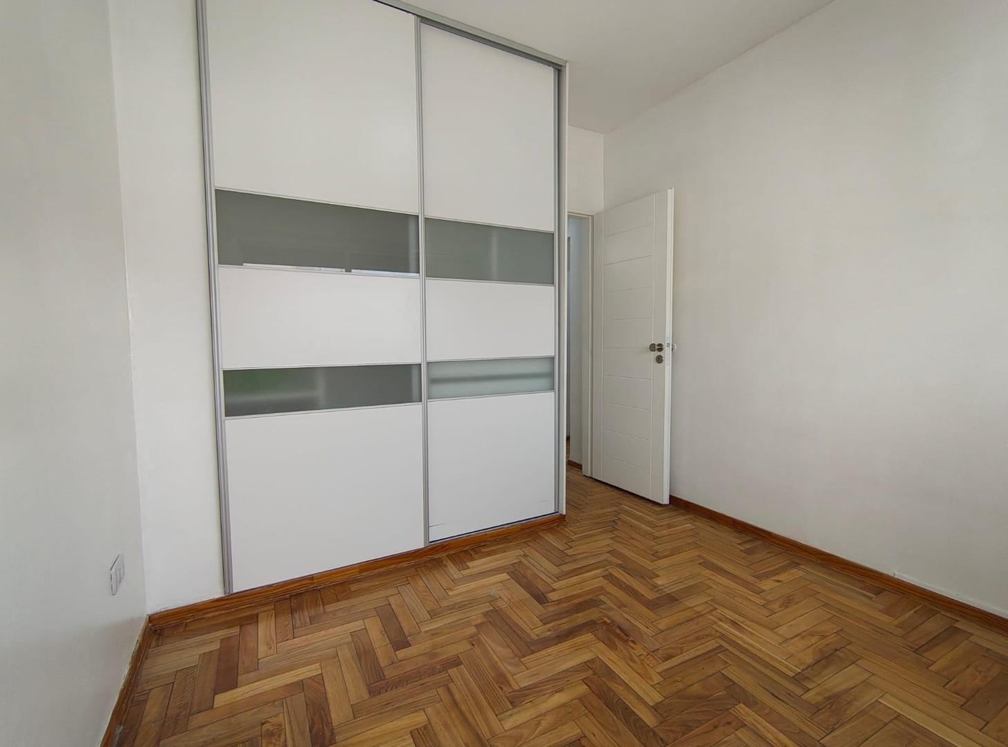 Departamento en Alquiler en Ramos Mejia Norte, $ 680.000