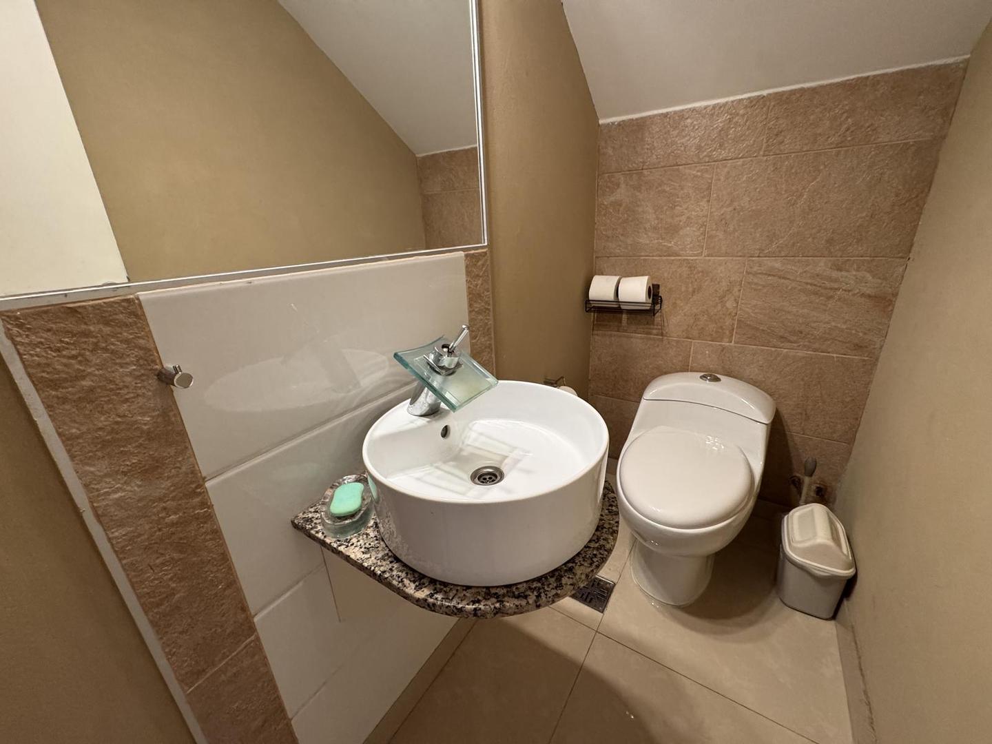 Casa en Alquiler en Olivos Maipu/Uzal, $ 2.100.000