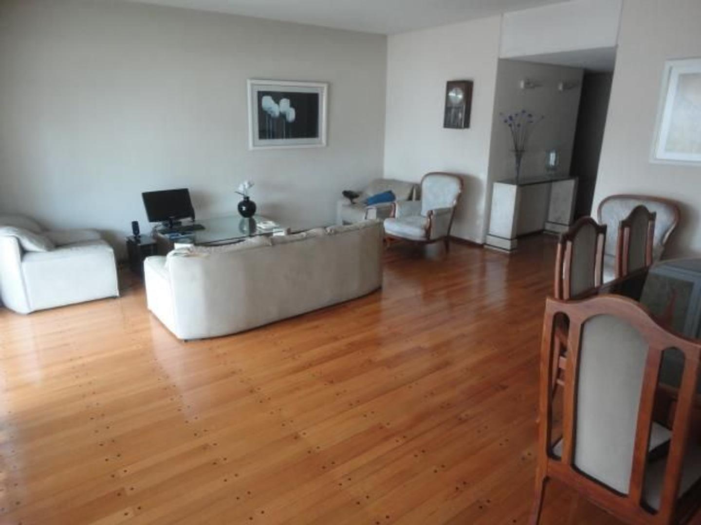 Av. Rivadavia 5100, Piso 5