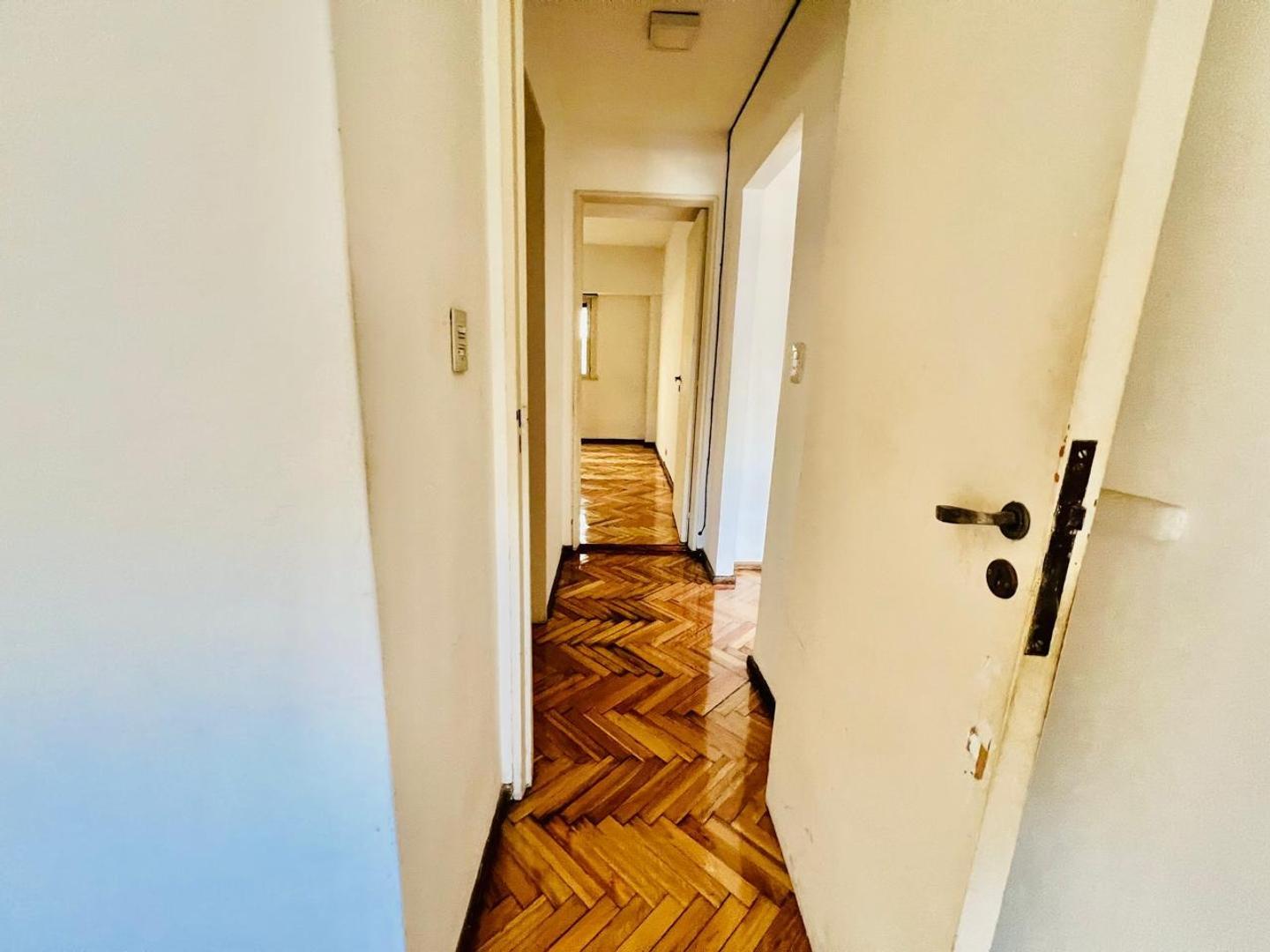 Departamento 4 ambientes con 2 baños