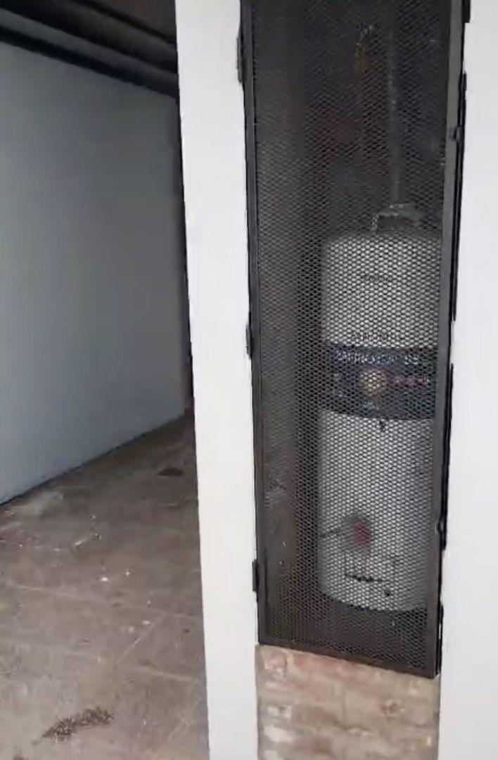 Casa 3 ambientes con garage en Berazategui centro - ALQUILER