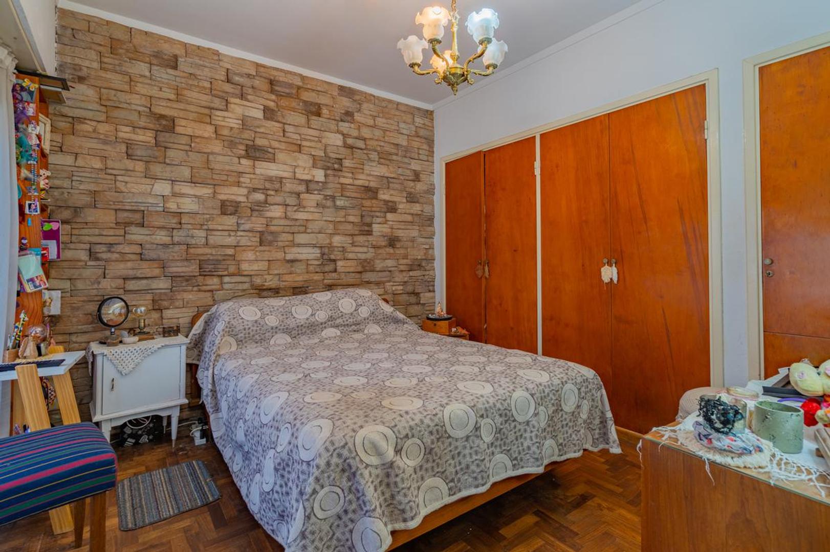 Depto Tipo Casa en Venta 35 años