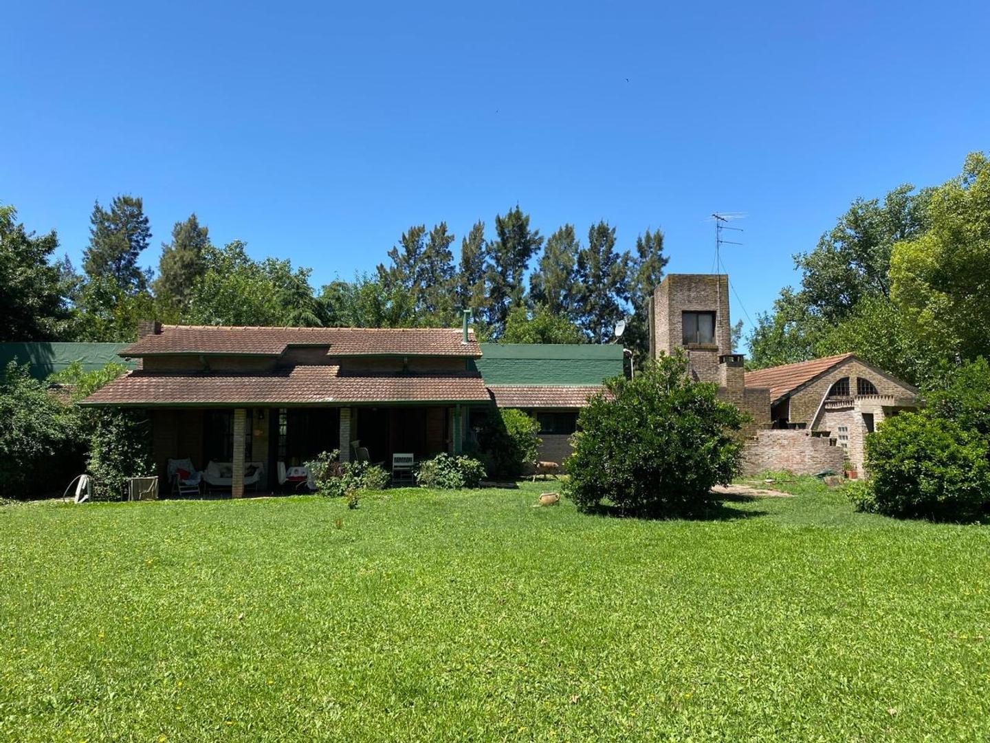 Casa / Chalet en Venta en Yei Porá. con Casa de huéspedes.