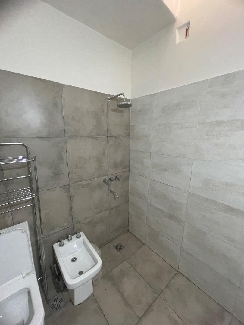 CASA EN VENTA DE 2 DORMITORIOS EN CENTRO AMERICA