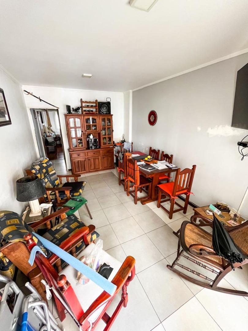 Corrientes 2100, Piso 4