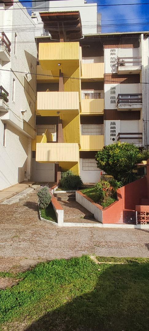 Venta dpto tipo duplex 3 ambientes