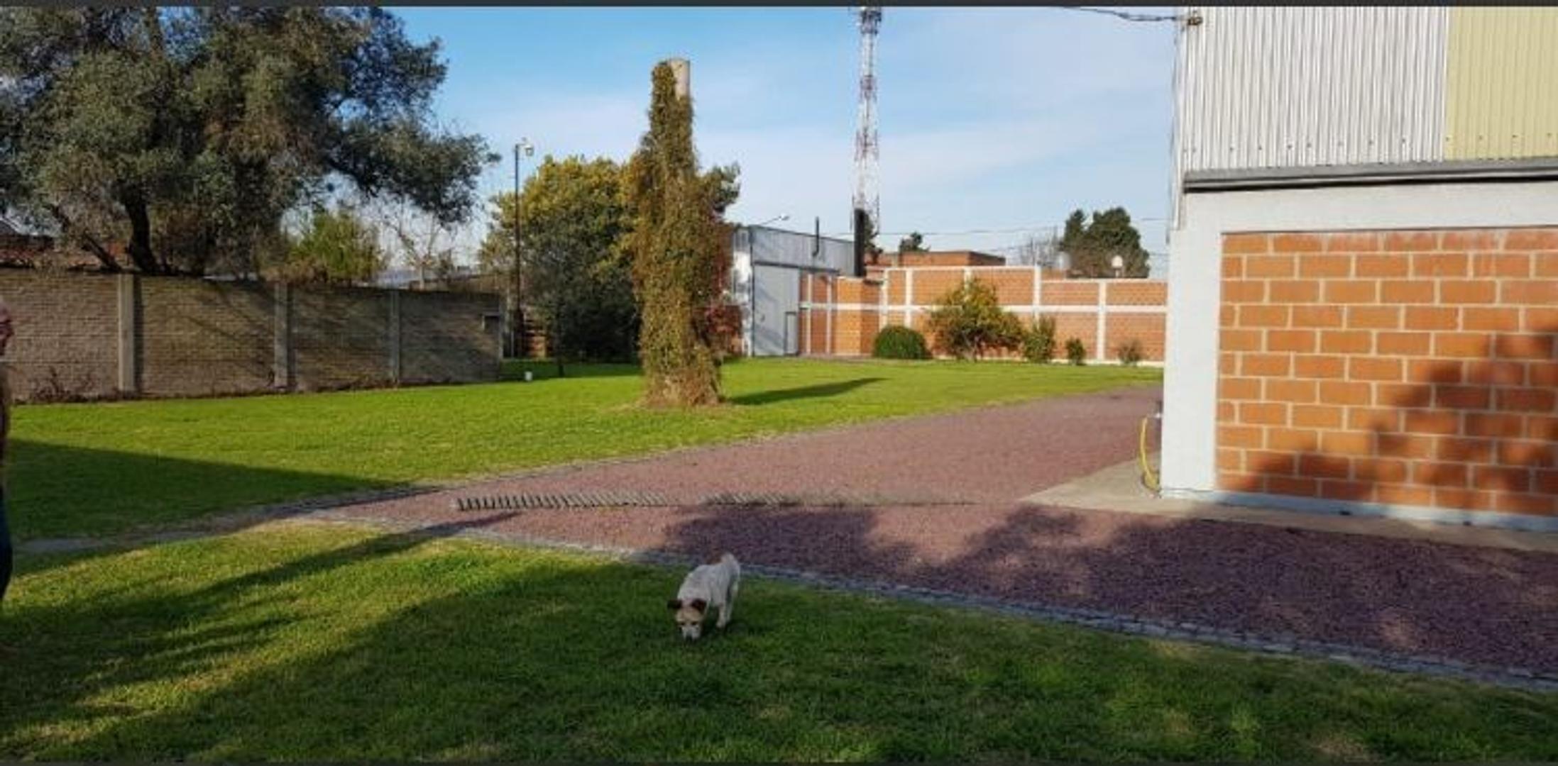 Galpon en Venta en Ituzaingo, USD 690.000